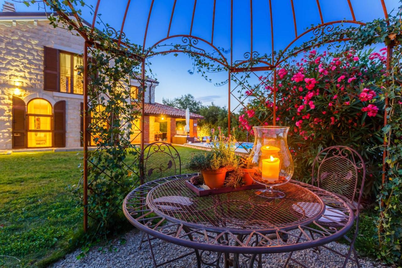 Villa Kamenica Kras Ngoại thất bức ảnh