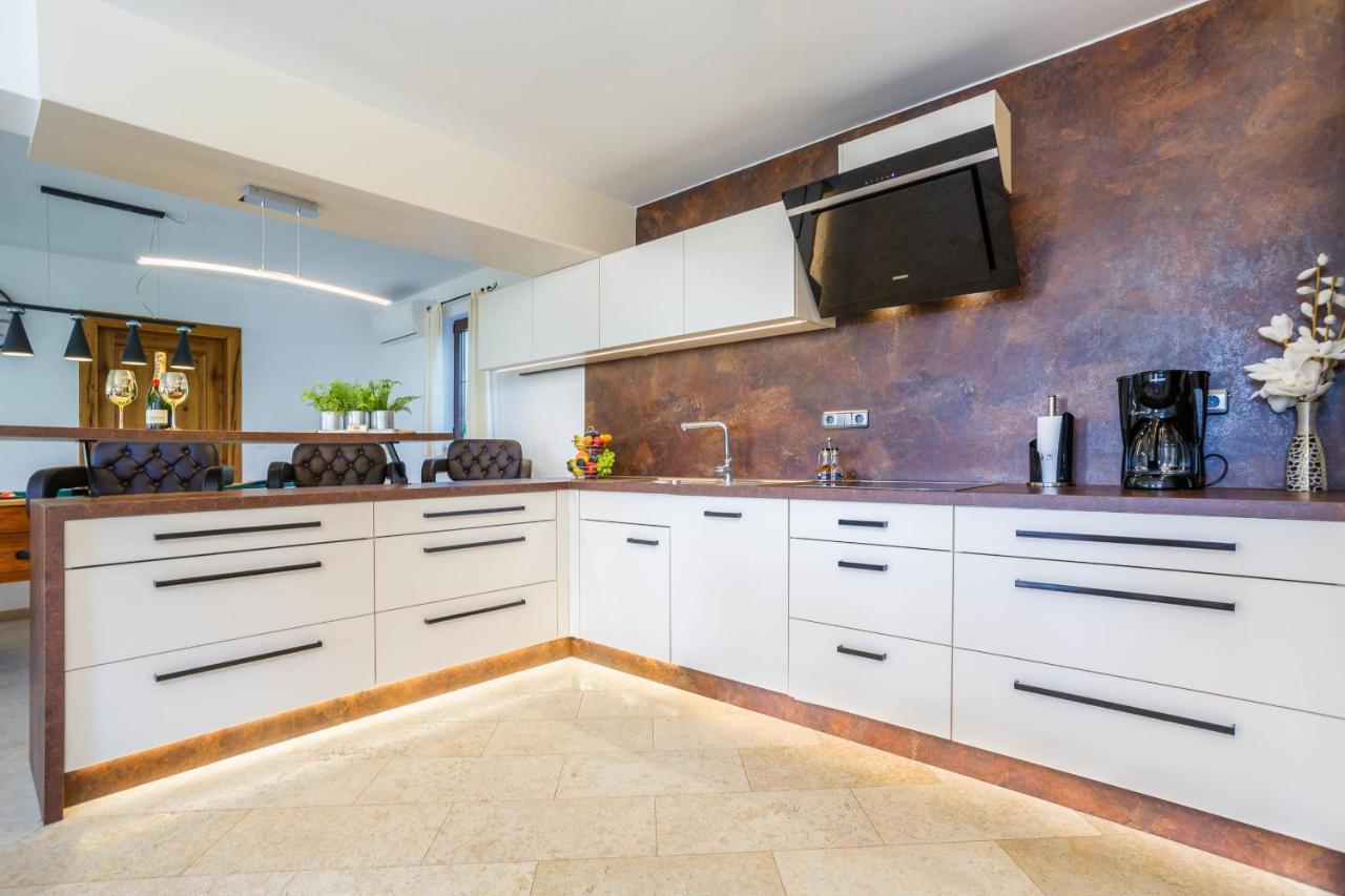 Villa Kamenica Kras Ngoại thất bức ảnh