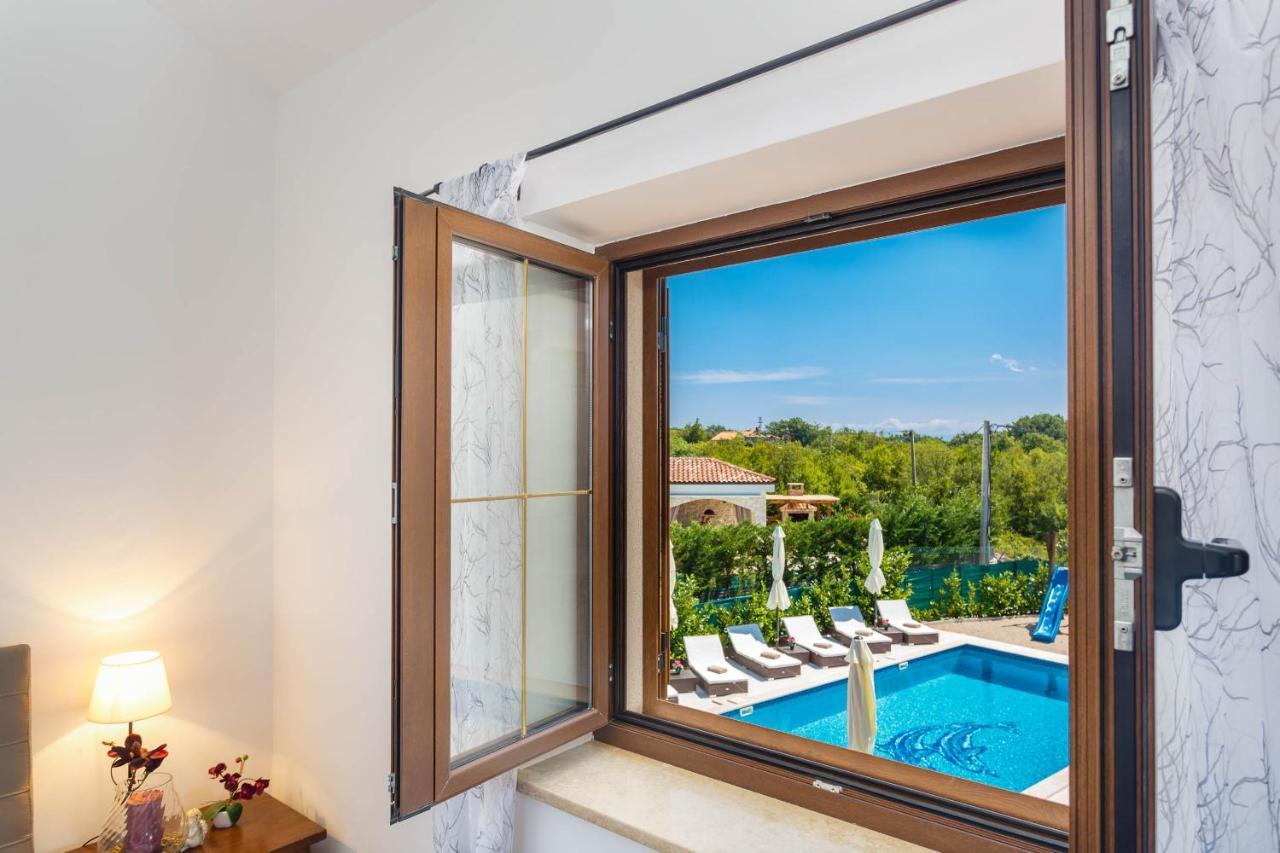 Villa Kamenica Kras Ngoại thất bức ảnh